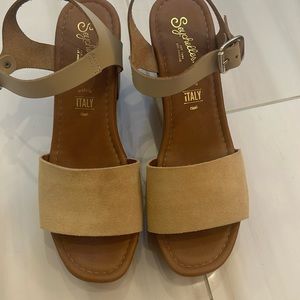 Seychelles sandal with clog/wood bottom